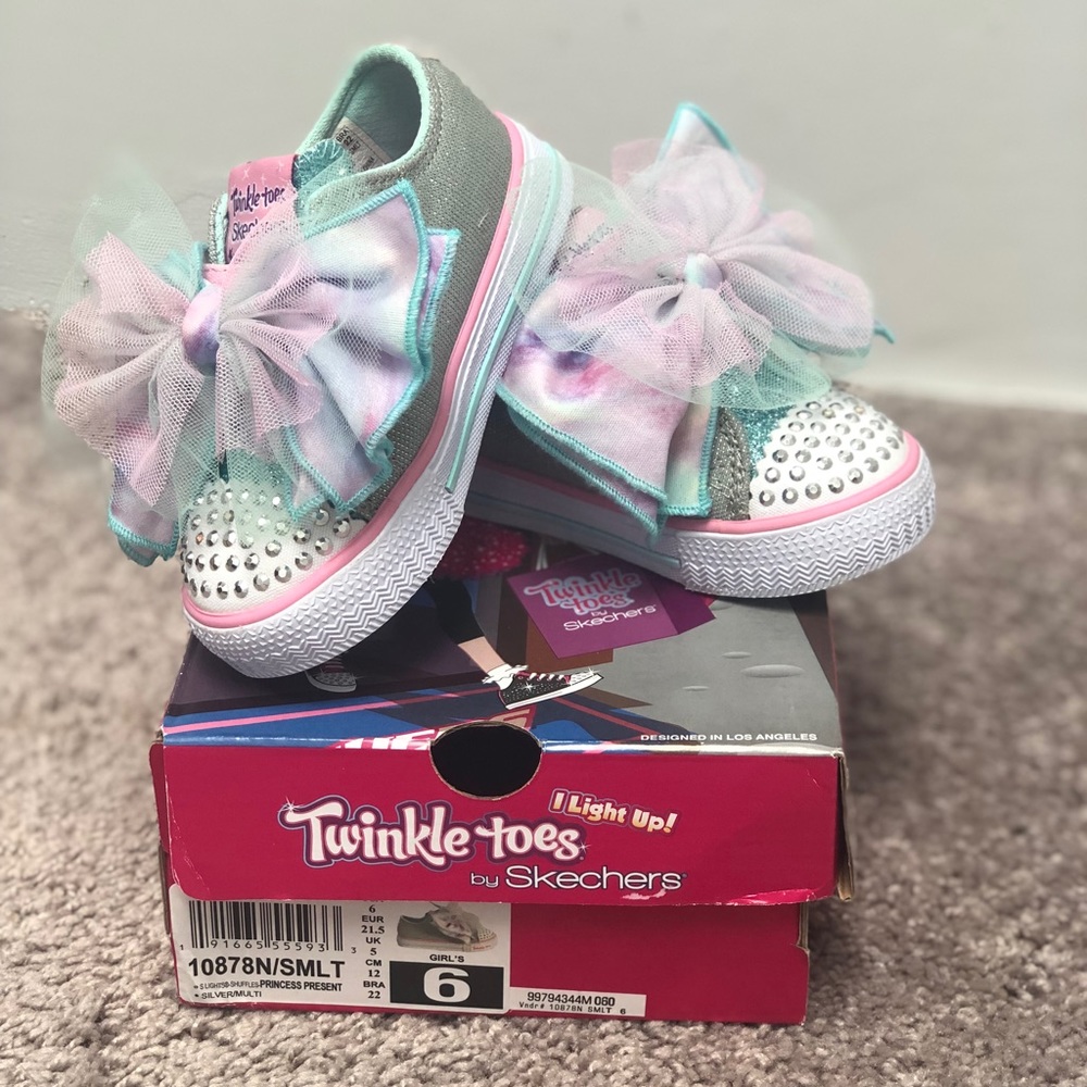 Twinkle toes light up sneakers by Skechers